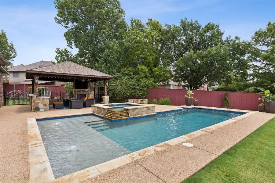 2808 Hastings Way, Flower Mound, TX 75022