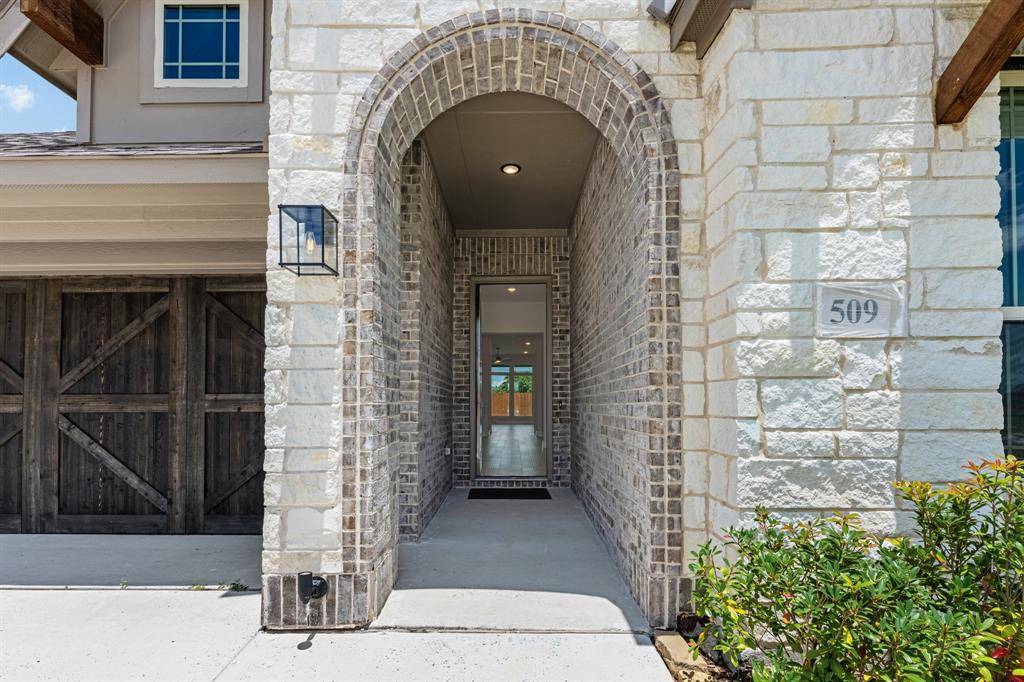 Waxahachie, TX 75165,509 Red Maple Road