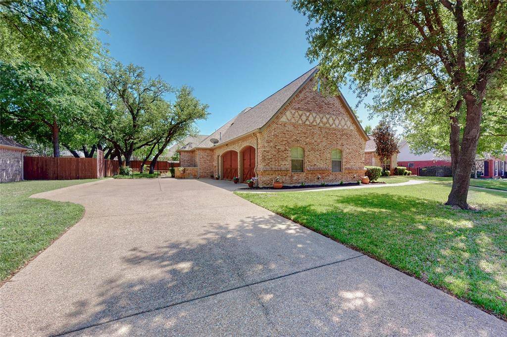 Fort Worth, TX 76179,3925 Westway Terrace