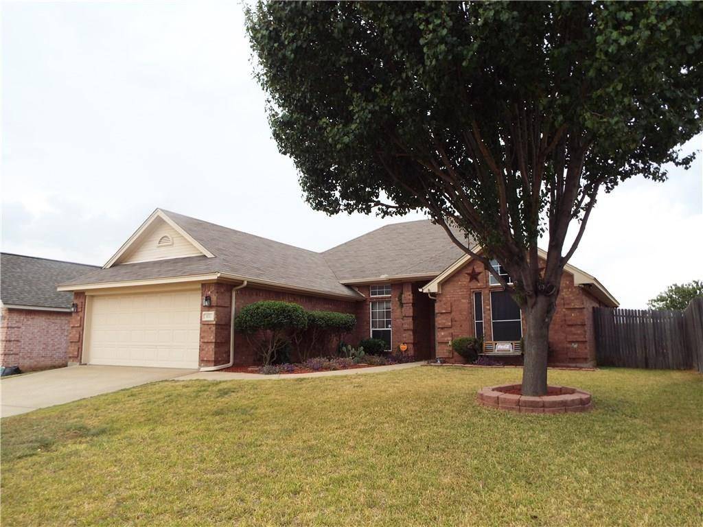 931 Rolling Meadows Drive, Burleson, TX 76028