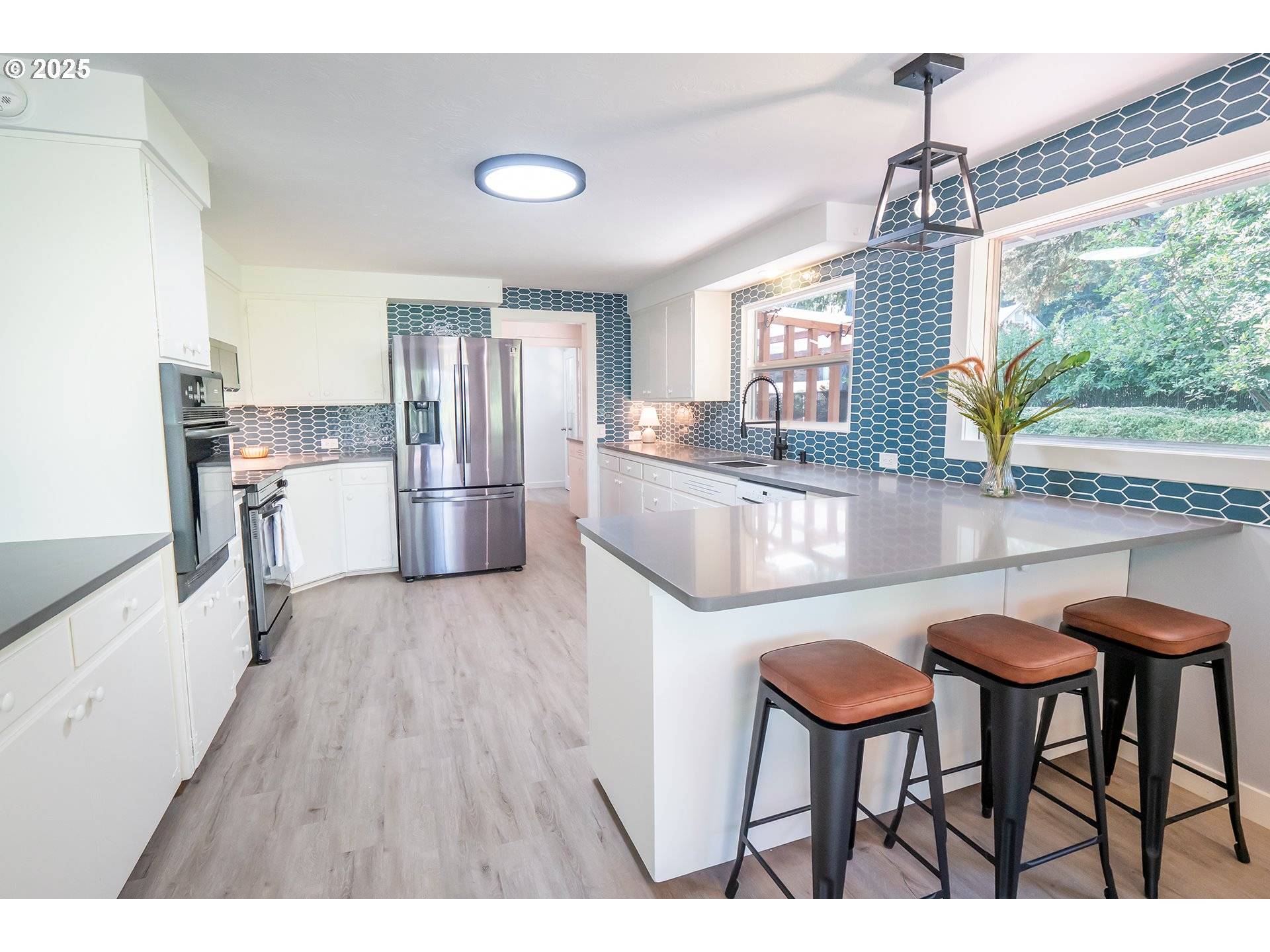 Eugene, OR 97405,2505 HIGHLAND OAKS DR