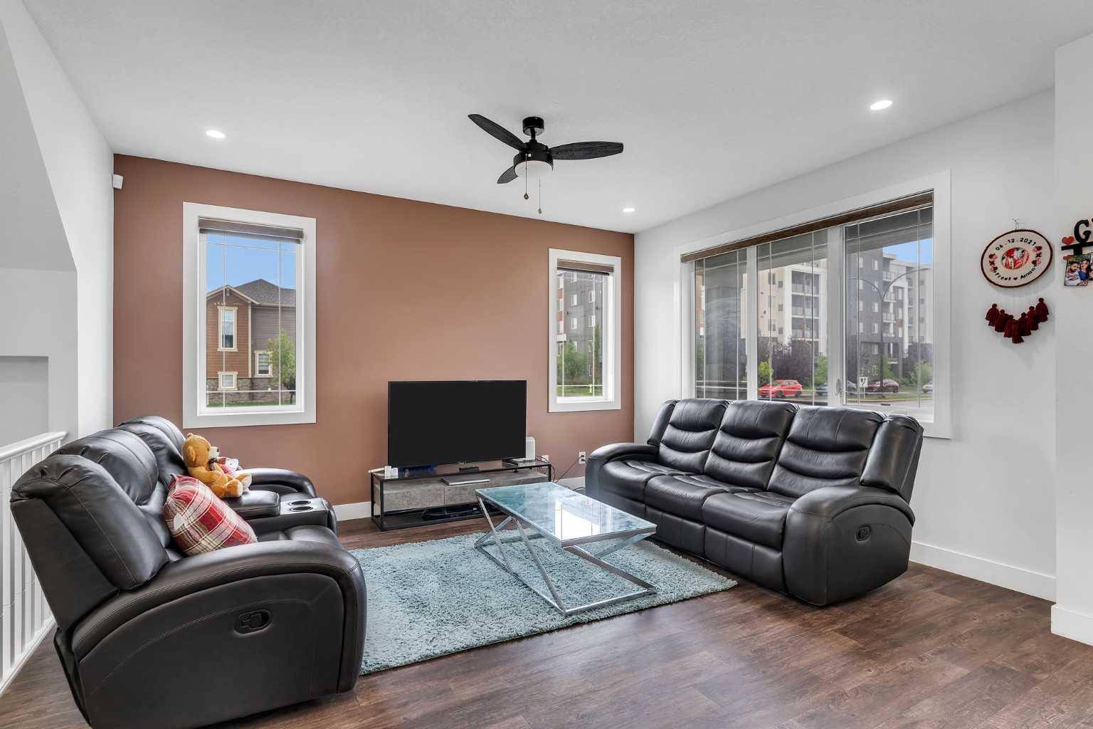 Calgary, AB T3N 1E1,111 Cityside RD NE