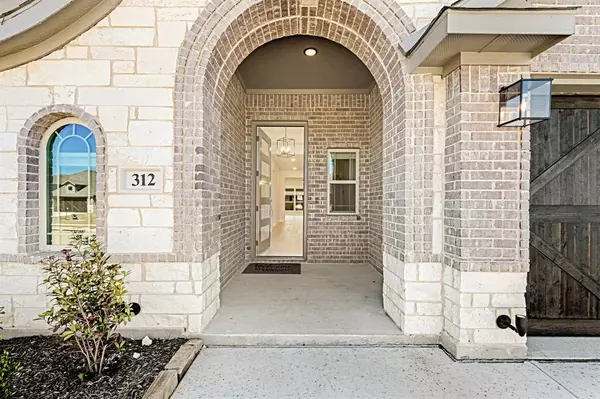 Waxahachie, TX 75165,312 Resting Place Road