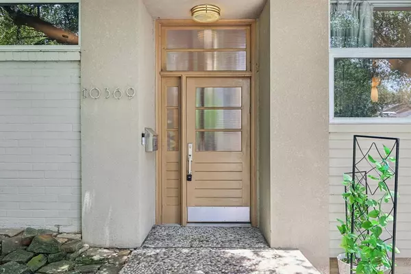 Dallas, TX 75218,10369 Country Club Drive