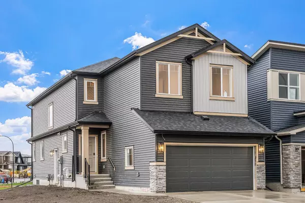 252 Belmont PARK SW, Calgary, AB T2X 5T7