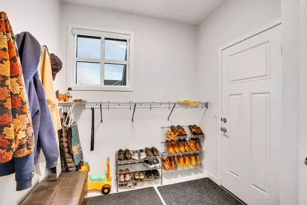 Calgary, AB T3P 1N9,41 Howse HTS NE