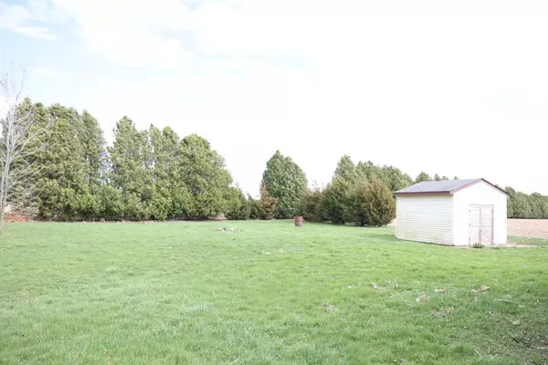 Chatham-kent, ON N0P 2M0,29133 Centre Side Road