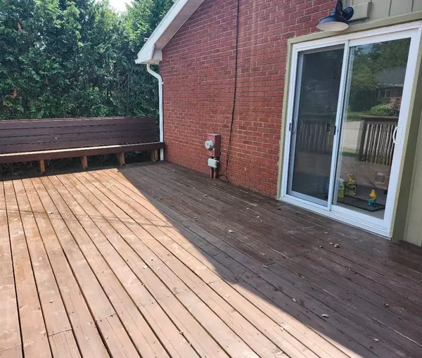 Petawawa, ON K8H 1V8,7 Herman ST