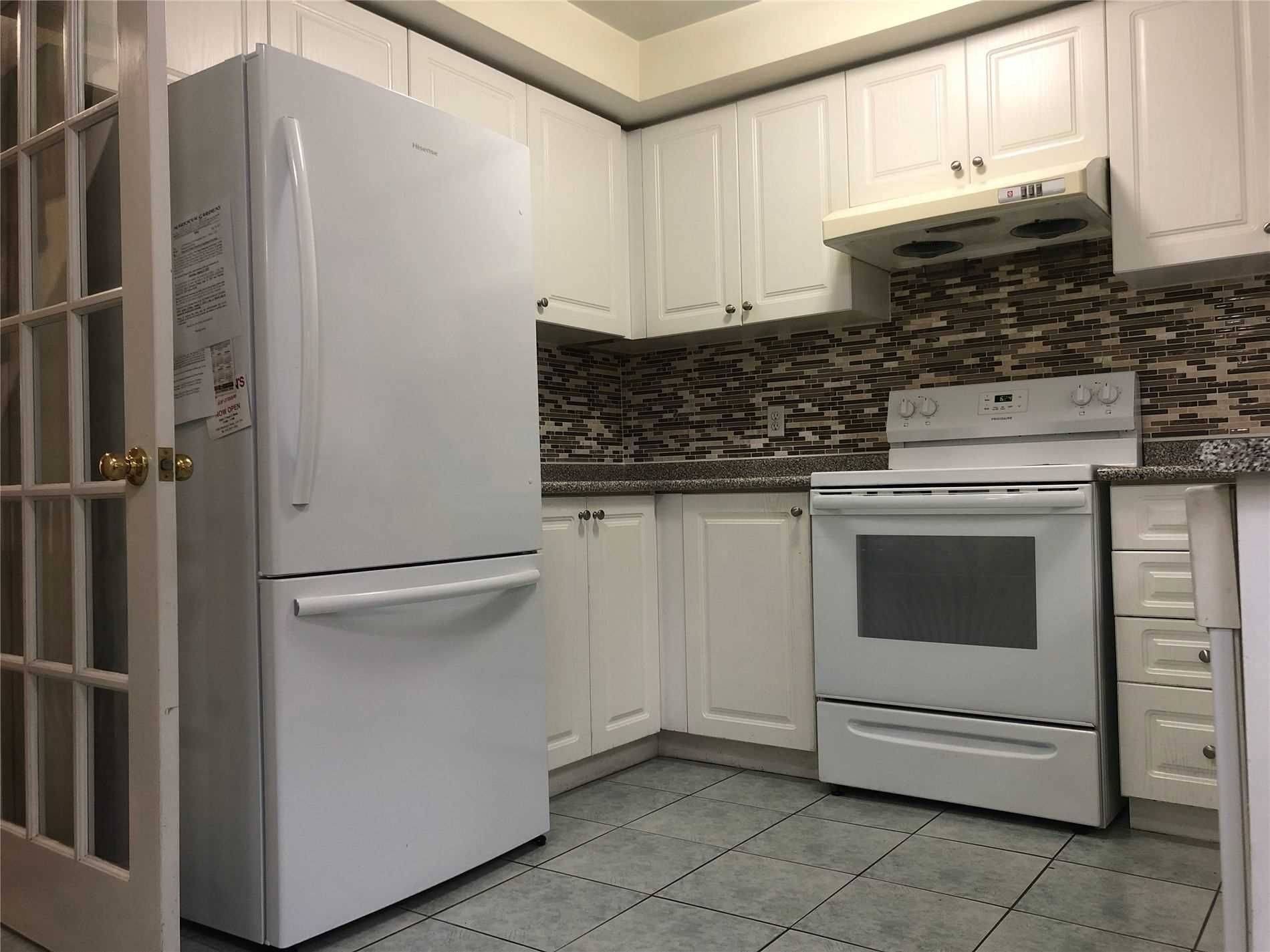 Toronto E11, ON M1B 5Z1,28 Rosebank DR #107