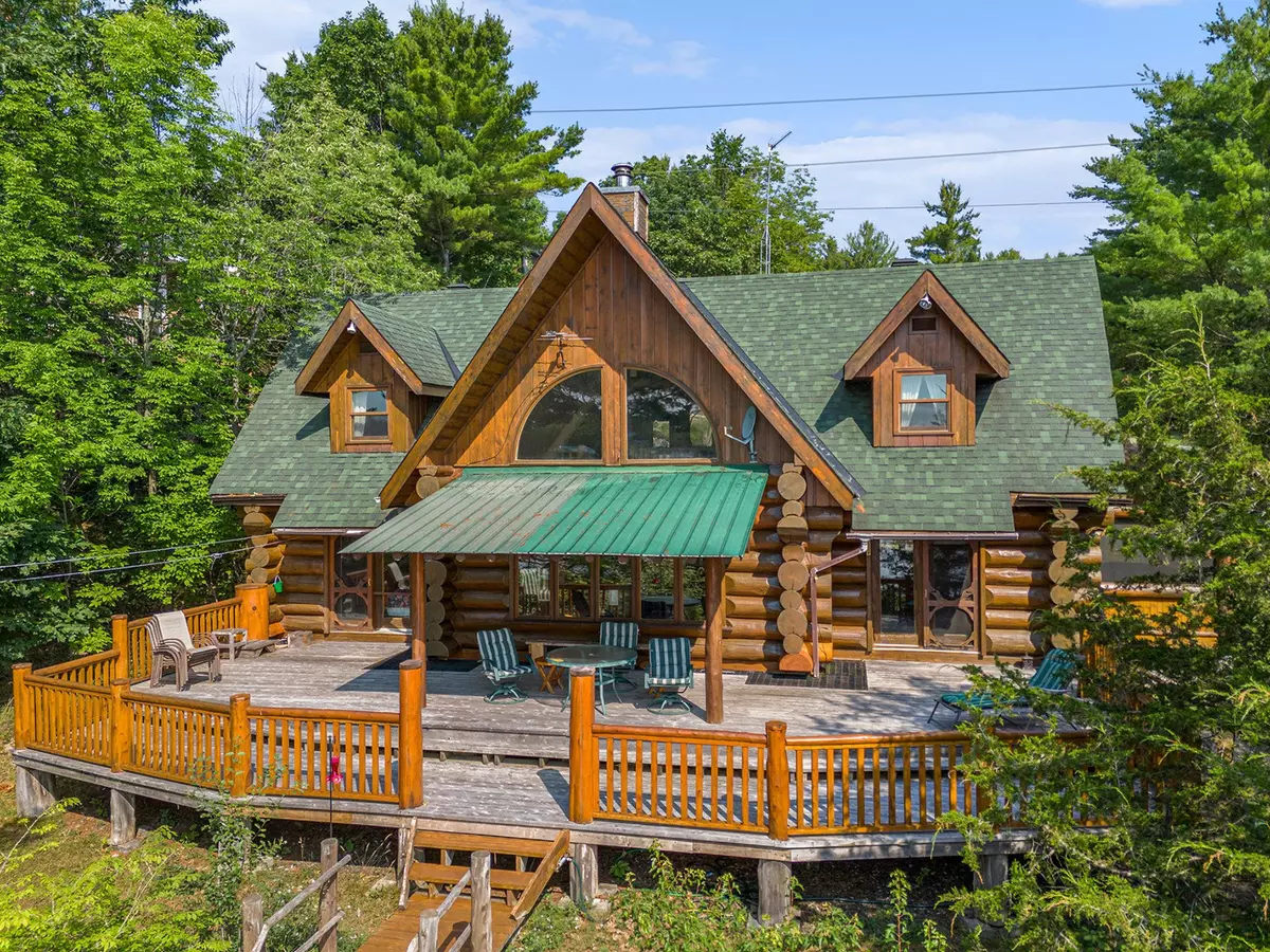Tay Valley, ON K7H 3C5,781 Big Rideau N/shore RD