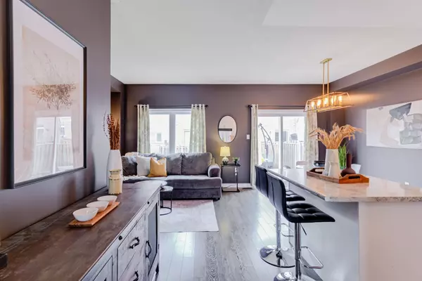 Bradford West Gwillimbury, ON L3Z 0V8,6 Daniele CRES