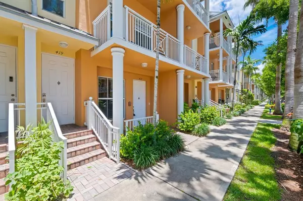 Fort Lauderdale, FL 33312,419 SW 13th Ter