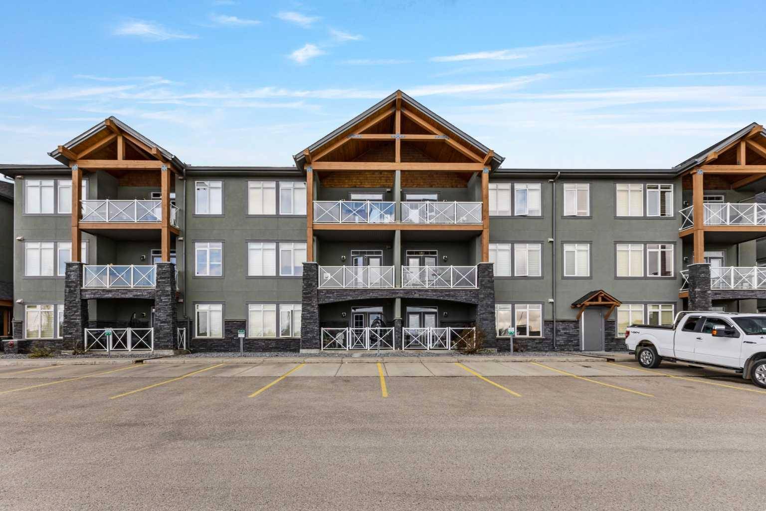 Strathmore, AB T1P 0C3,1005B Westmount DR #105