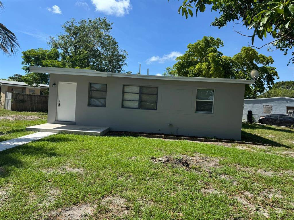 West Park, FL 33023