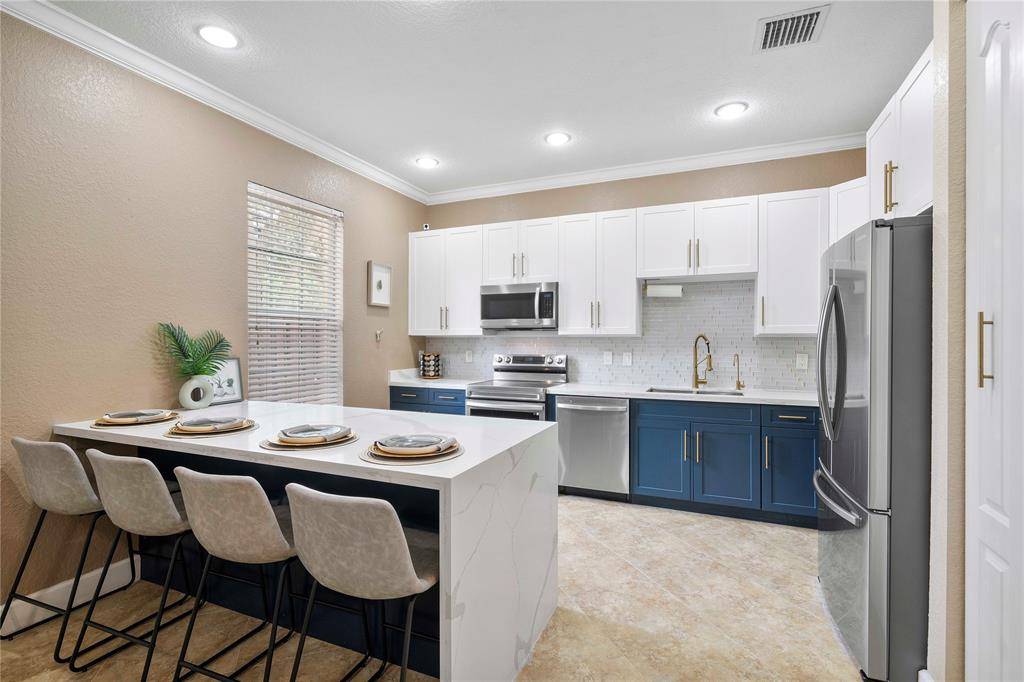 4442 Arabian Way, Fort Lauderdale, FL 33328