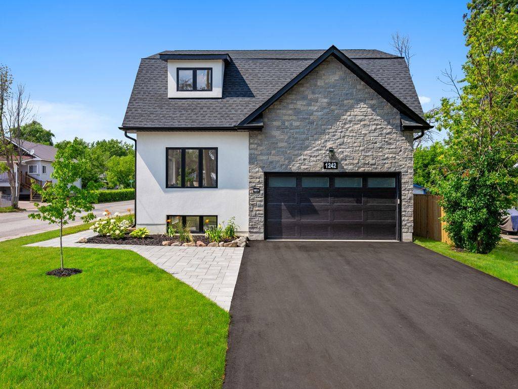 1242 Killarney Beach RD, Innisfil, ON L0L 1W0