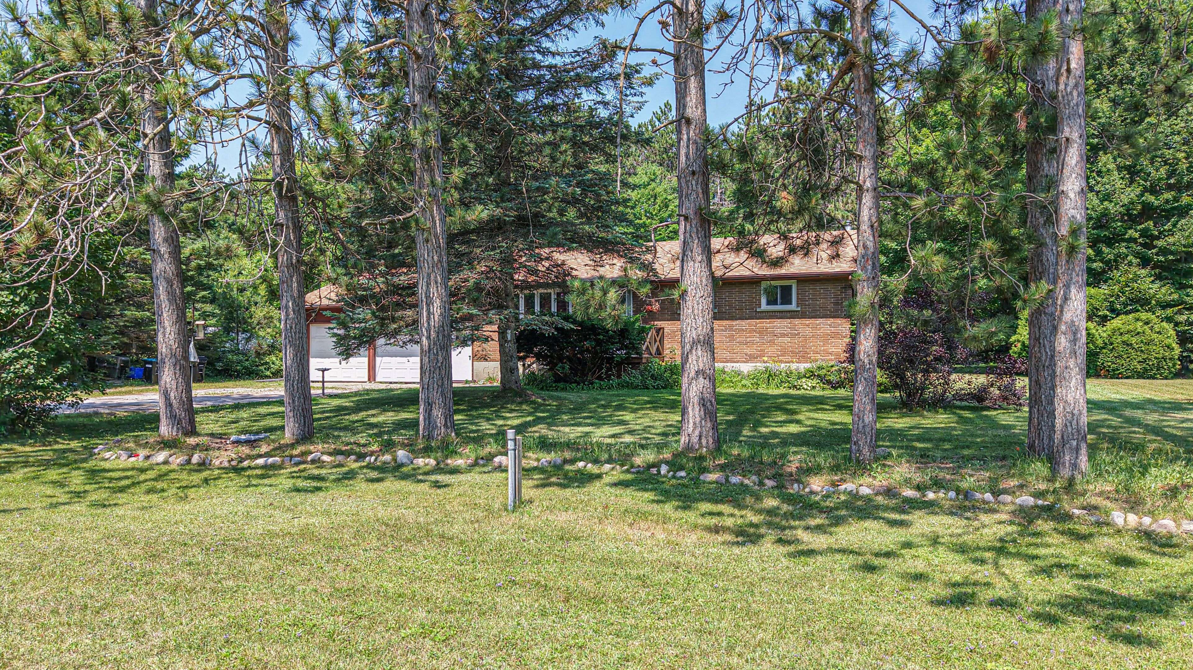 Tay, ON L0L 1P0,6046 Vasey RD