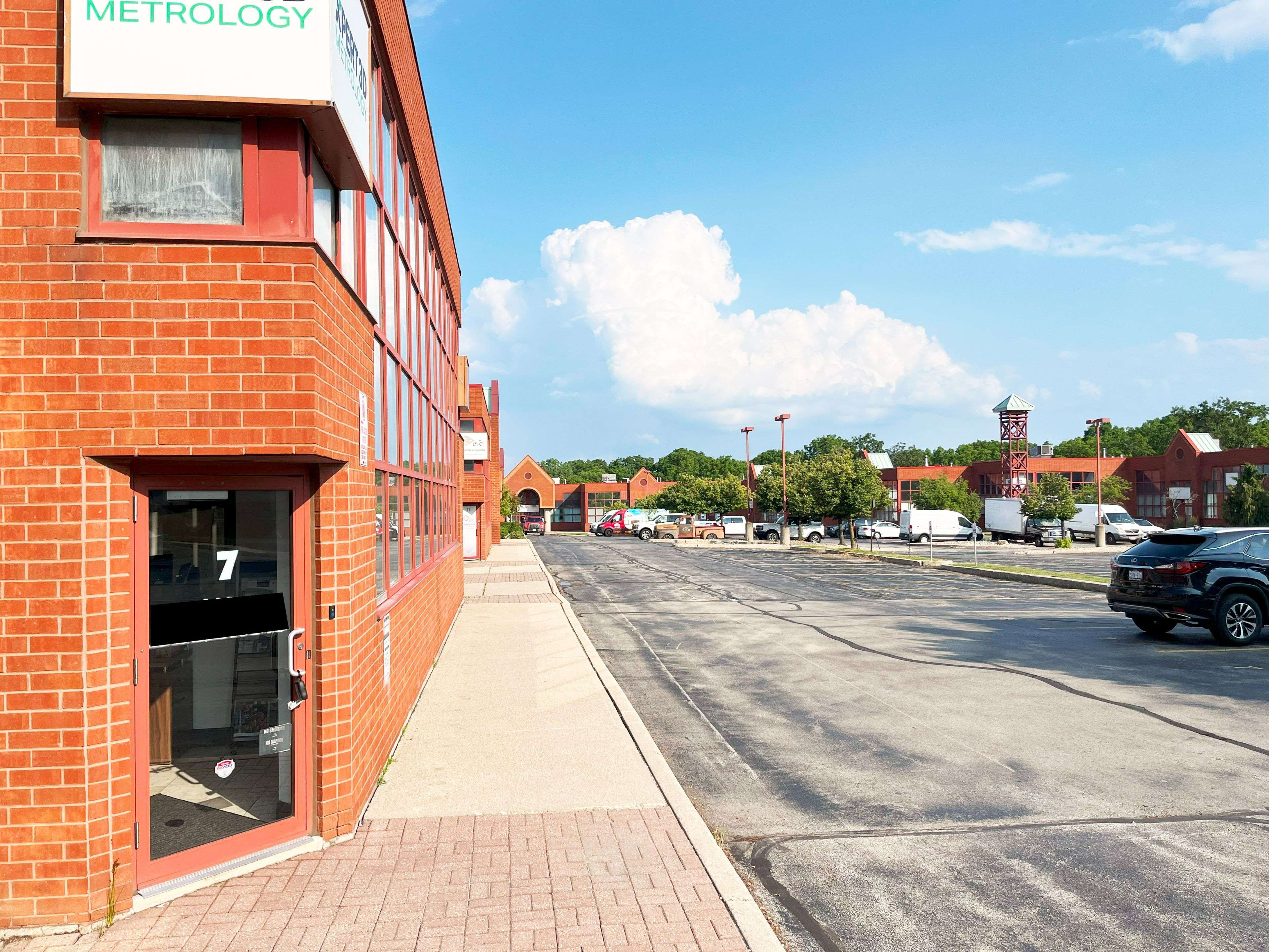 Burlington, ON L7L 6A5,5100 South Service RD #7