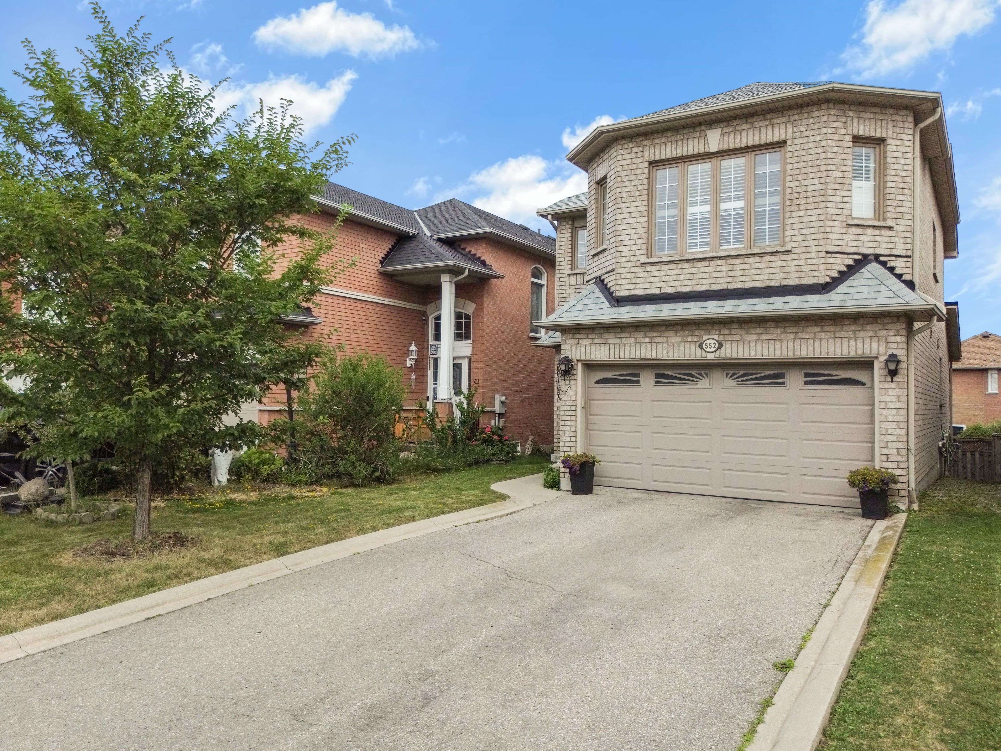 Mississauga, ON L5B 4H7,552 Wildgrass RD