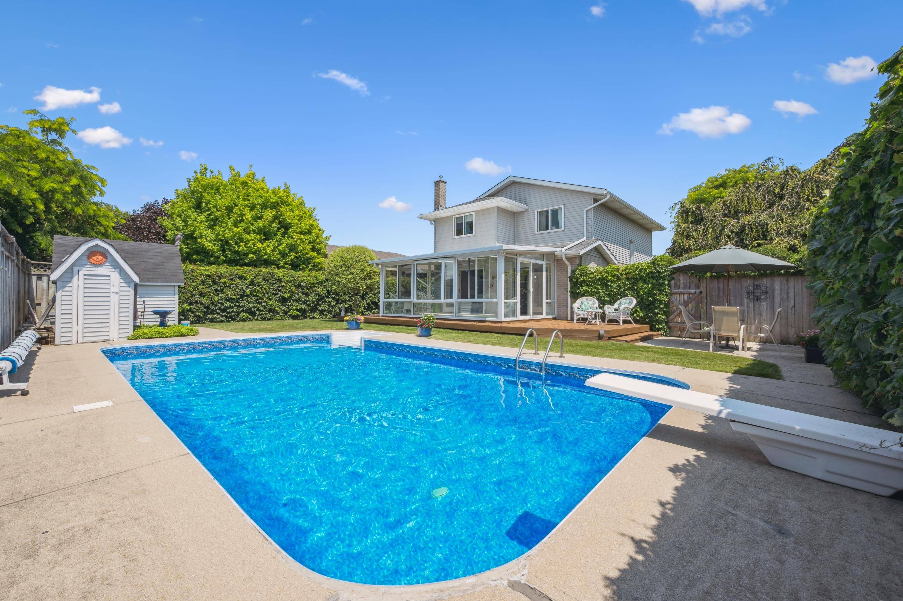 Woolwich, ON N3B 3H4,19 Crane DR
