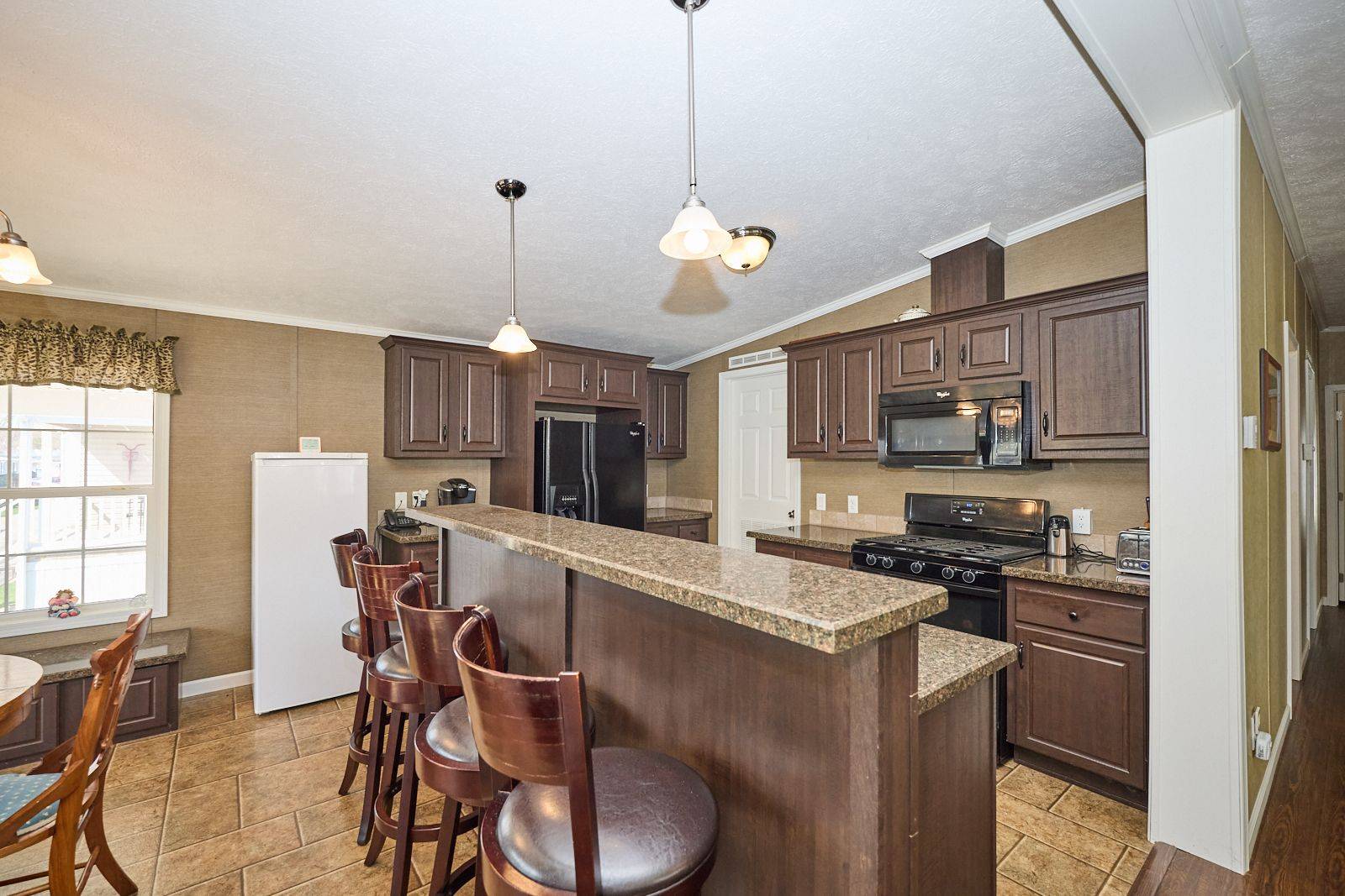 Fort Erie, ON L0S 1S1,3033 Townline RD #242