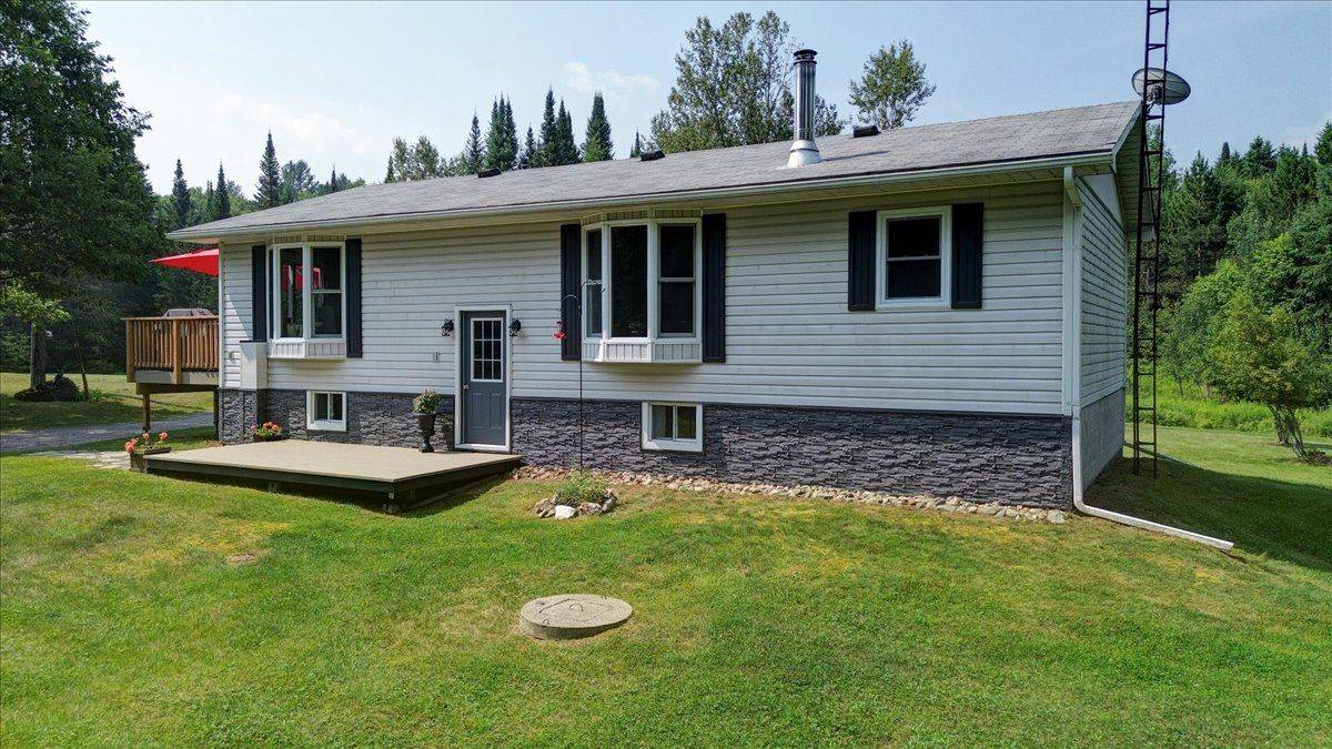 281 Crawford RD, Bancroft, ON K0L 2L0
