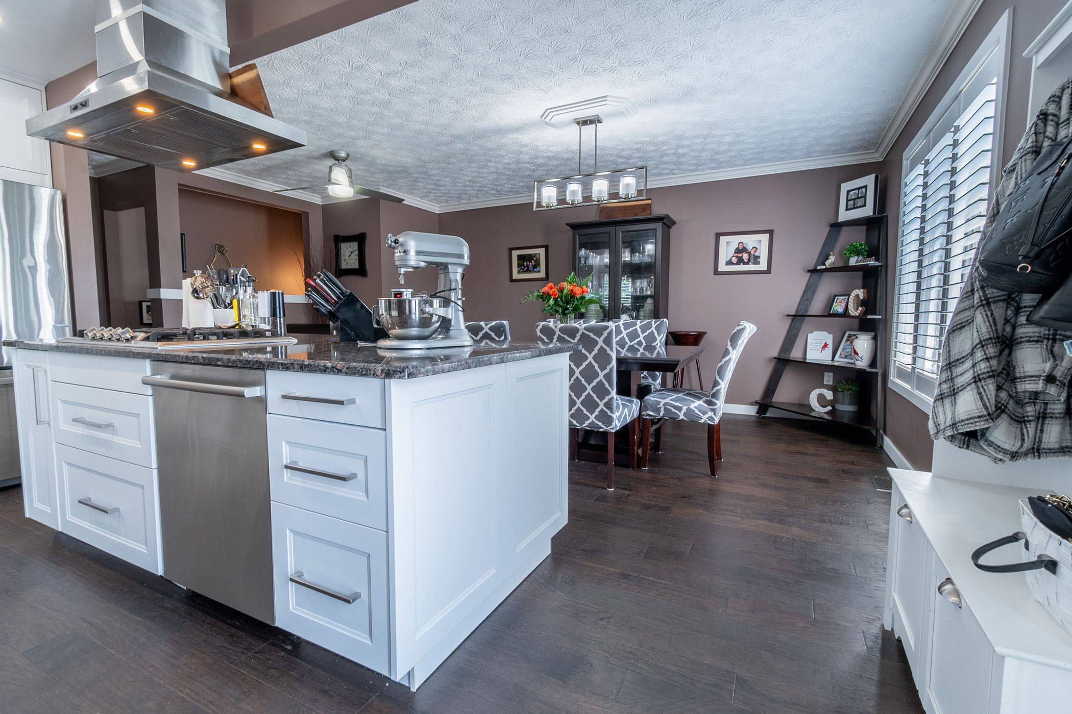 Welland, ON L3B 5X2,17 Marc CT