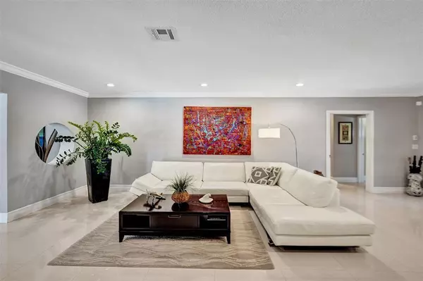 Fort Lauderdale, FL 33305,2524 NE 26th Ter