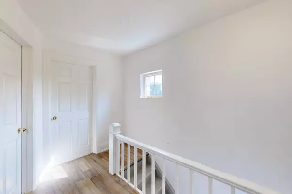 Toronto W04, ON M6E 2P7,102 Bowie AVE #Upper