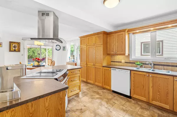 North Bay, ON P1B 9H9,654 Bromley AVE