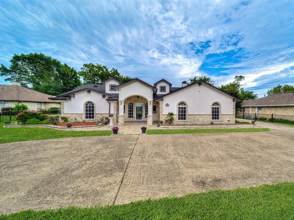 Sunnyvale, TX 75182,320 E Tripp Road