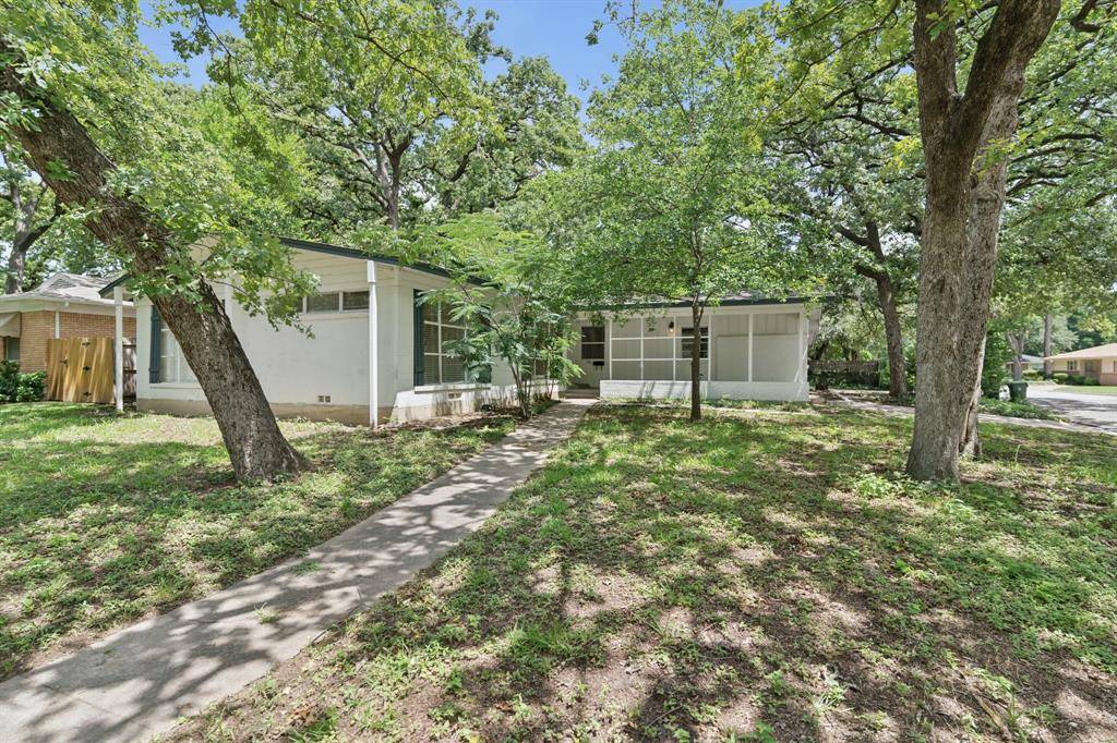 Arlington, TX 76013,1401 Bluebonnet Trail