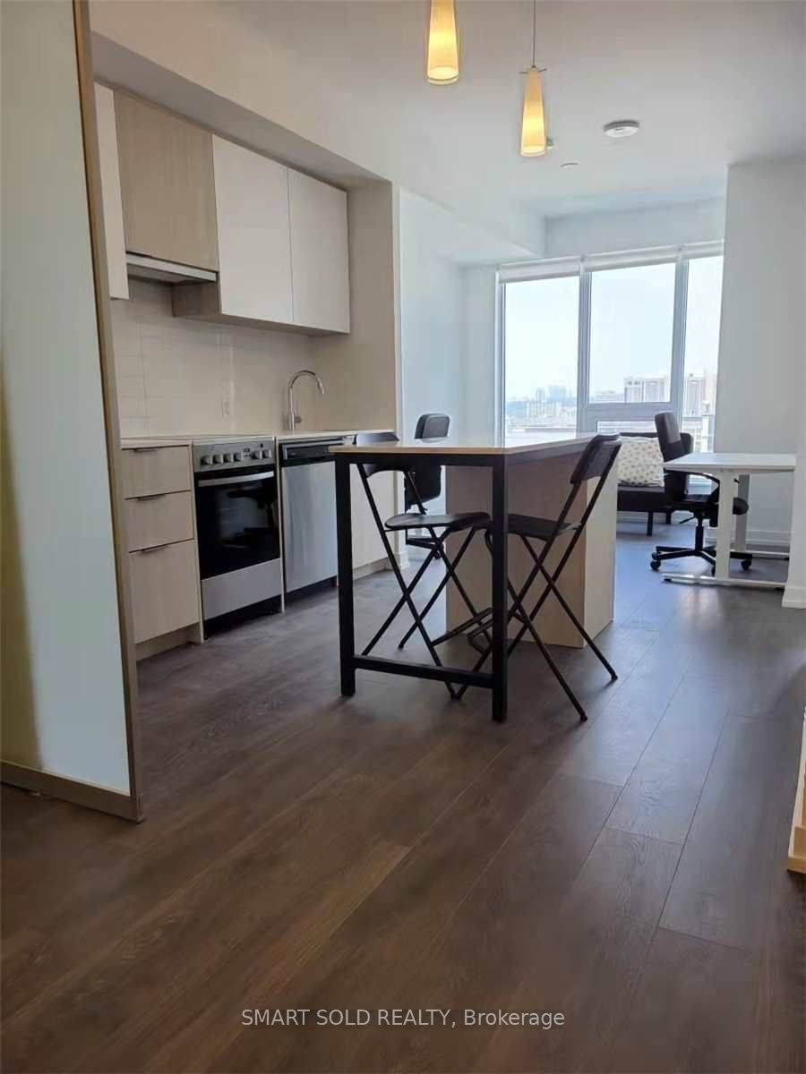203 College ST #1405, Toronto C01, ON M5T 0C8