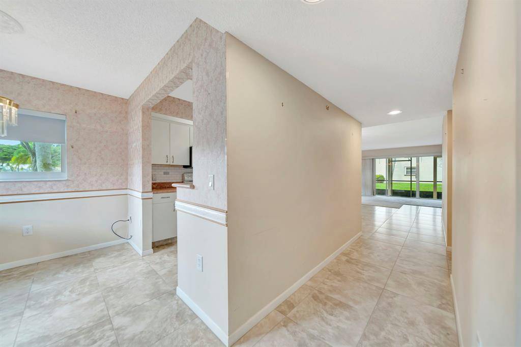 13105 SW 16th Ct #101L, Pembroke Pines, FL 33027