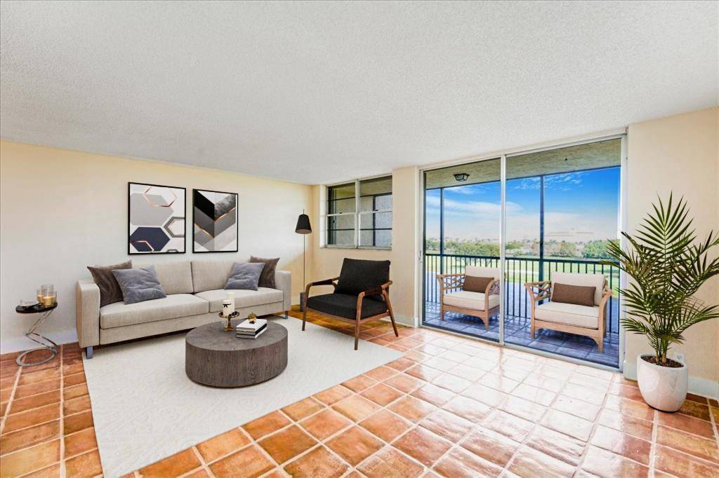 3300 W Rolling Hills Cir #608, Davie, FL 33328