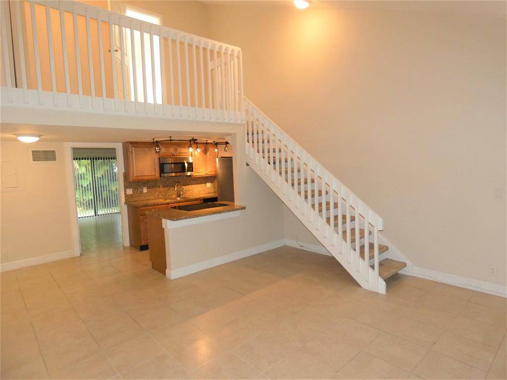 1455 HOLLY HEIGHTS DR #9, Fort Lauderdale, FL 33304