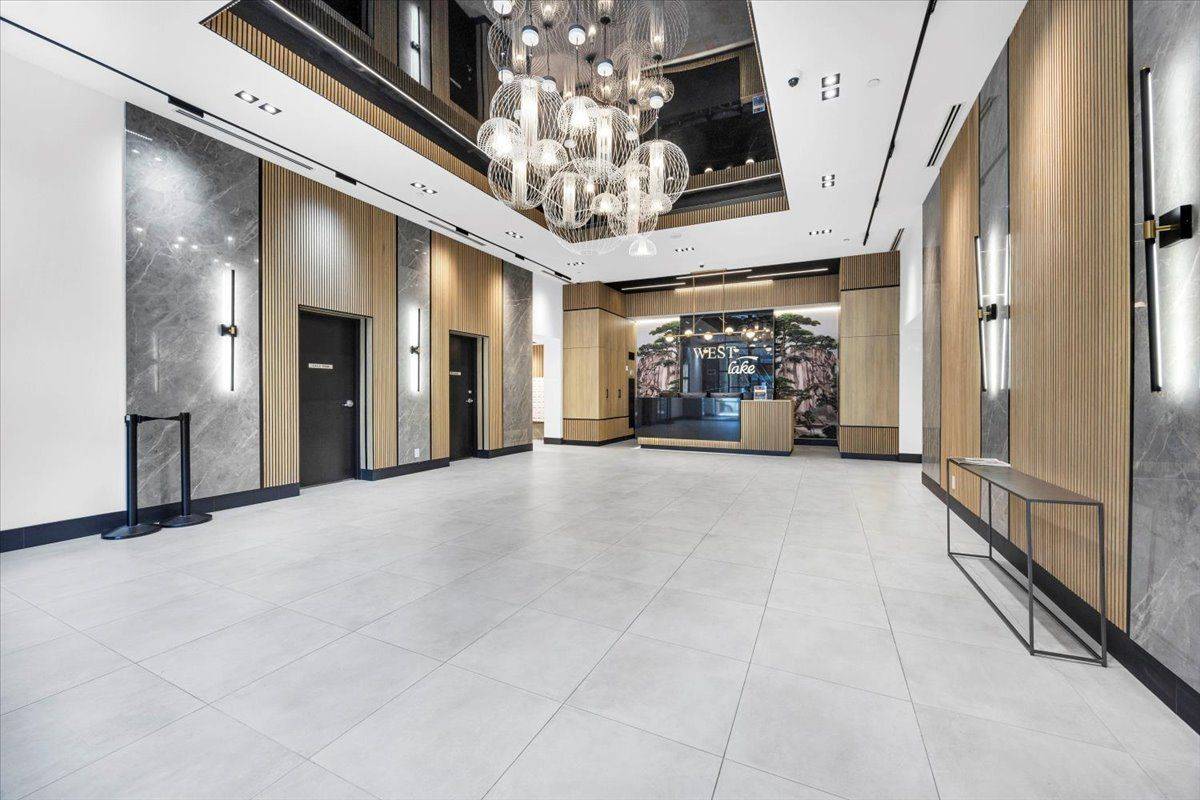 Toronto W06, ON M8V 0C1,2220 Lakeshore BLVD #2408