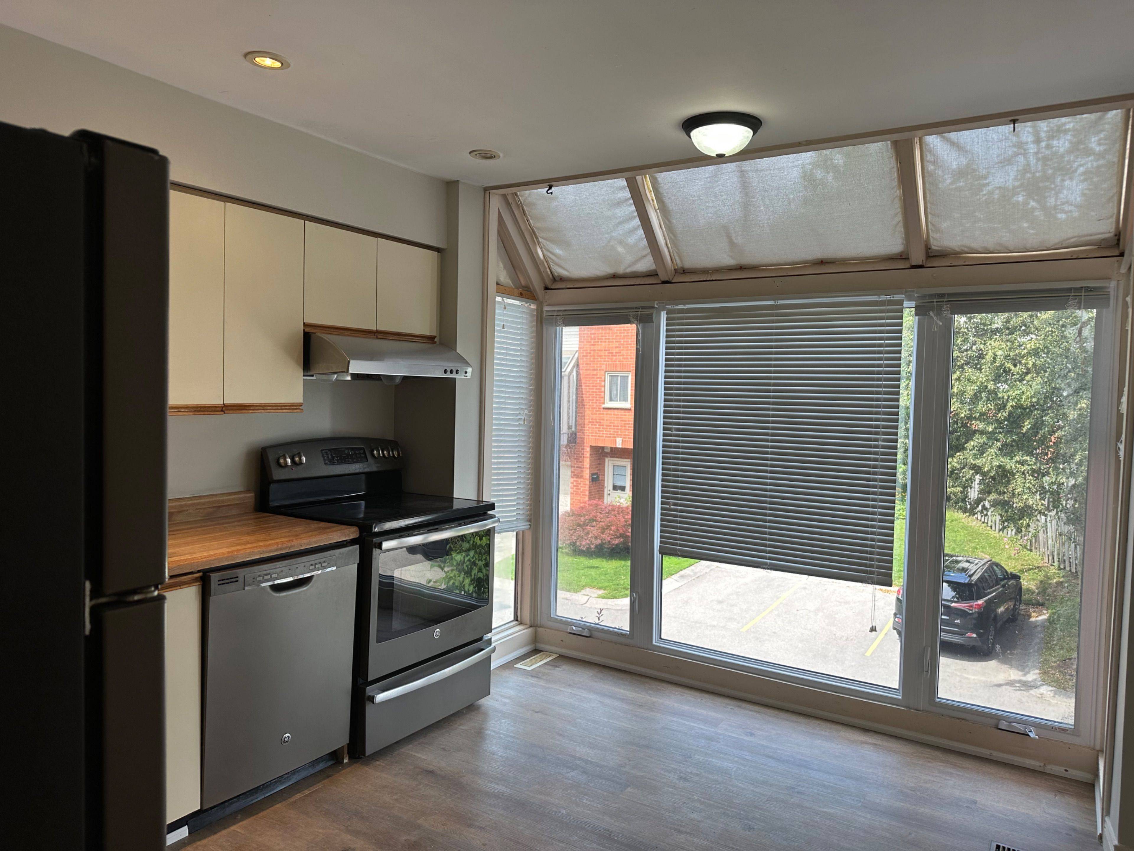 London North, ON N5X 3T9,683 WINDERMERE RD #30