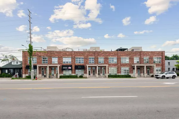 885 Lakeshore RD E #1, Mississauga, ON L5E 1E2