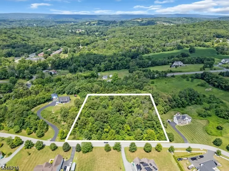 24 Sterling Dr, Wantage Twp., NJ 07461
