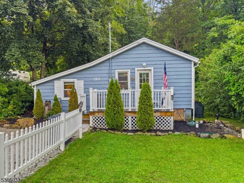 285 Stickles Pond Rd, Andover Twp., NJ 07860