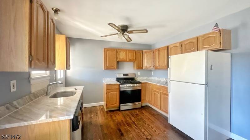 Linden City, NJ 07036,53 Pallant Ave