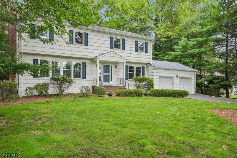 743 Birchwood Dr, Wyckoff Twp., NJ 07481