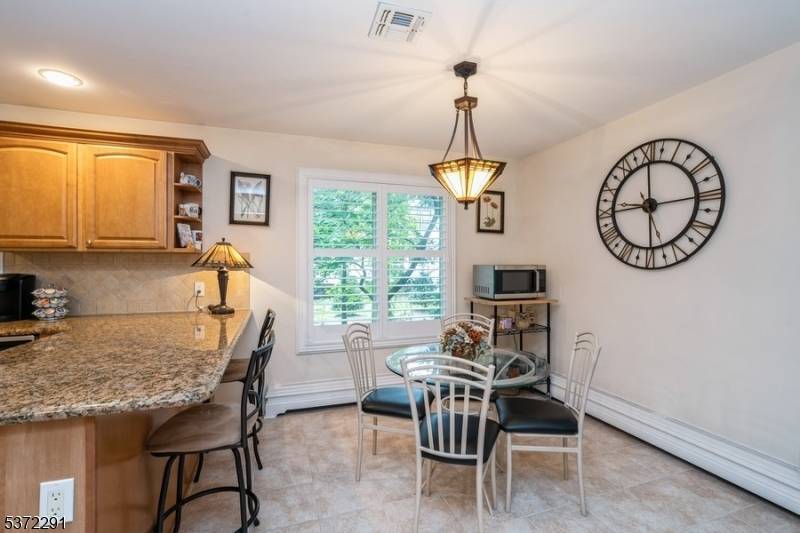 Upper Saddle River Boro, NJ 07458,18 Skymark Ct