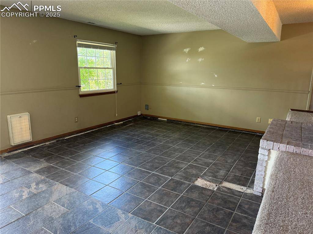 Colorado Springs, CO 80906,3875 Hickory Hill DR