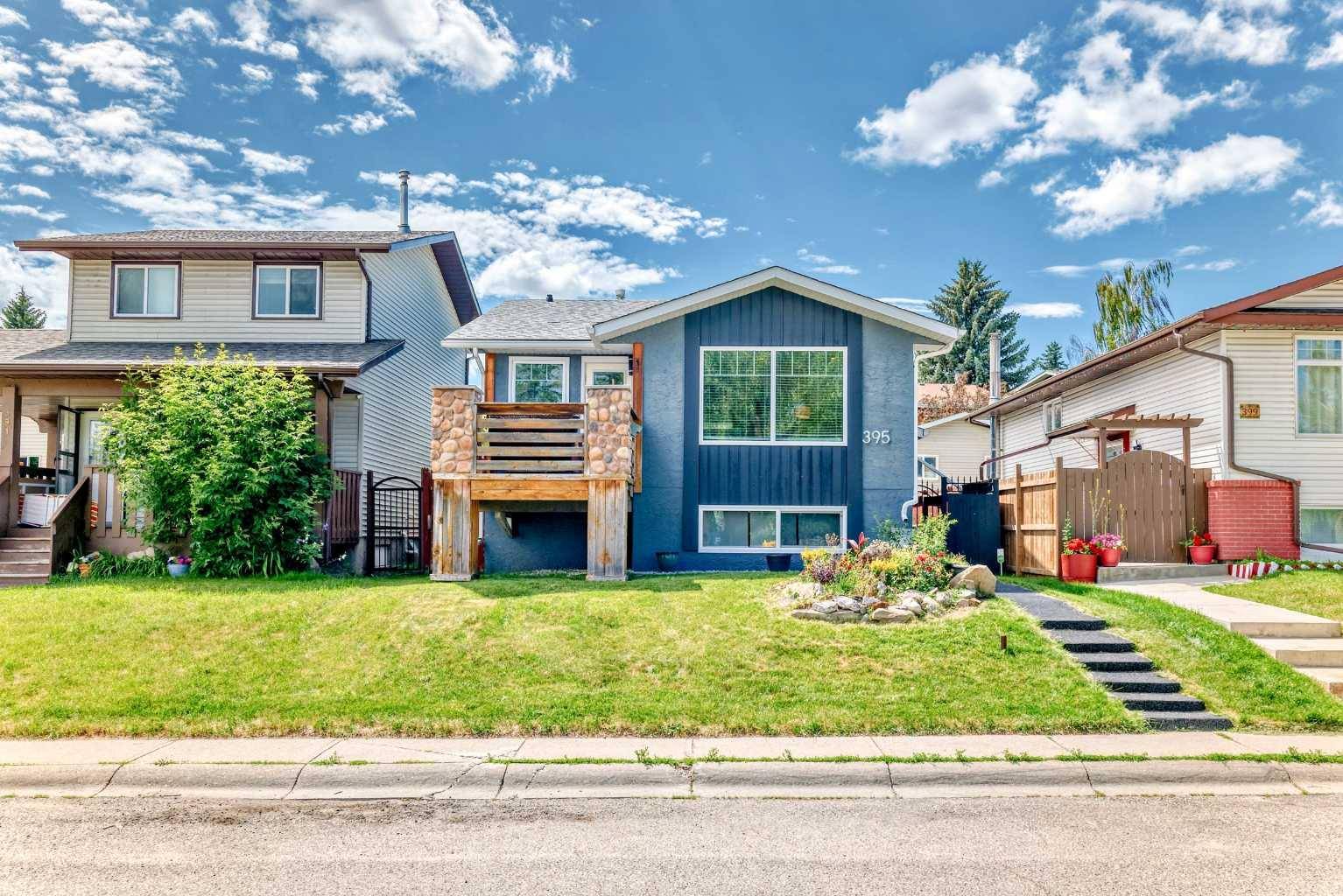 Calgary, AB T2Y 1H6,395 Shawcliffe CIR SW