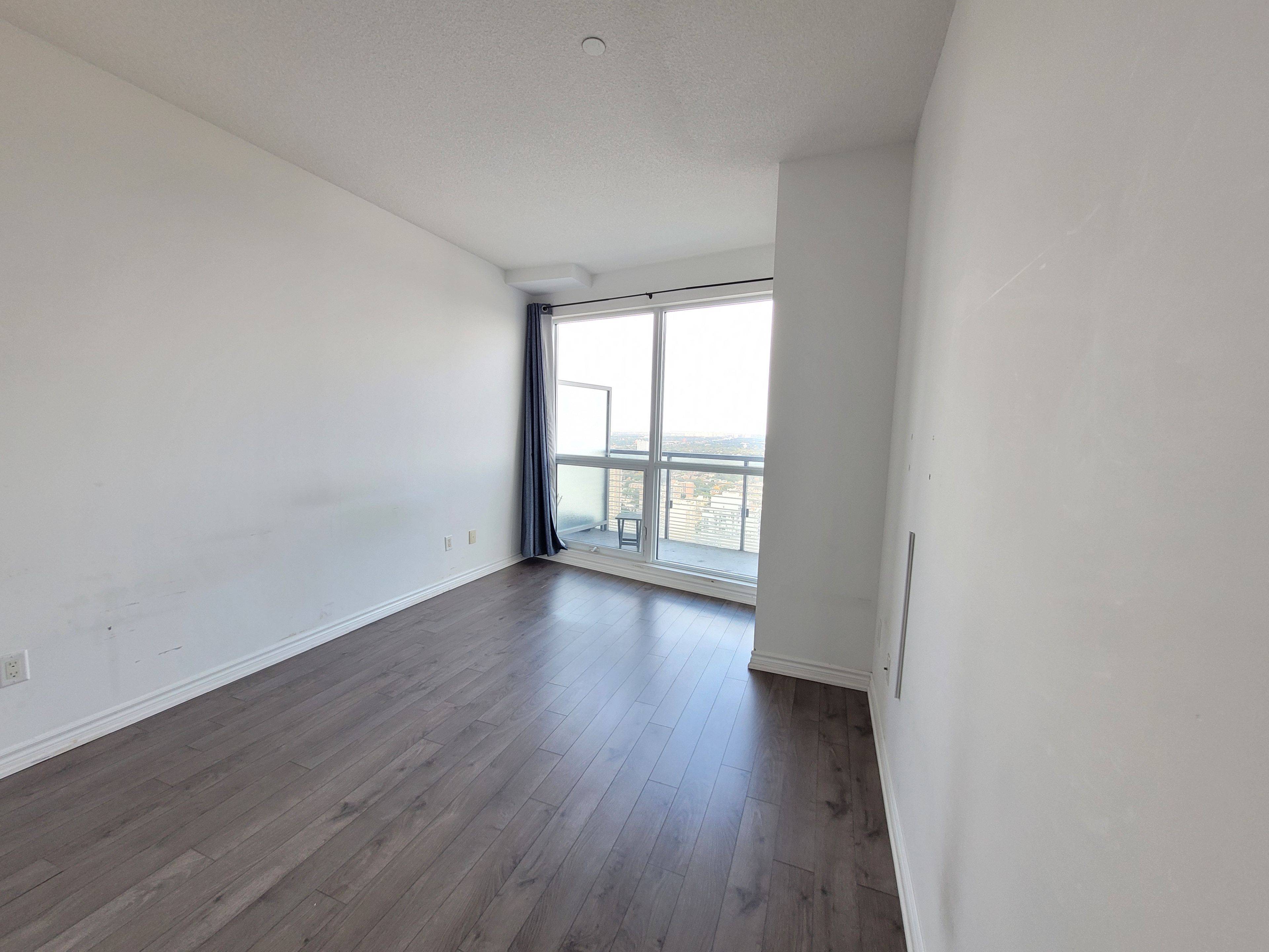 Toronto C01, ON M5B 0A5,386 Yonge ST #4803