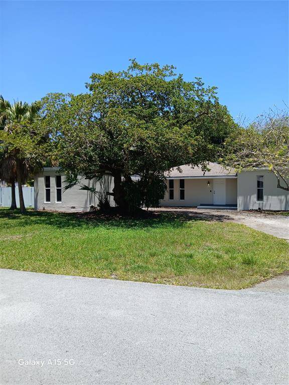 17131 SW 85th Ave, Palmetto Bay, FL 33157