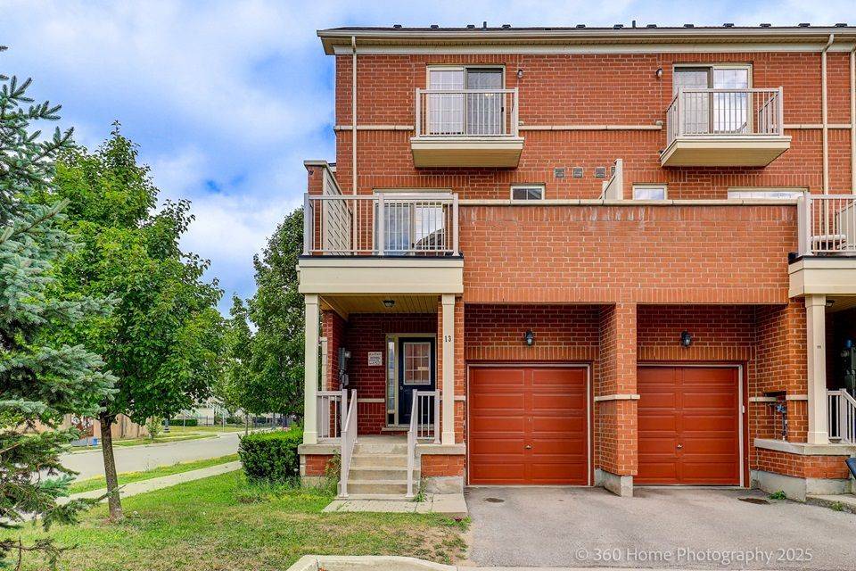 Markham, ON L6C 0P3,13 Empress of Australia LN