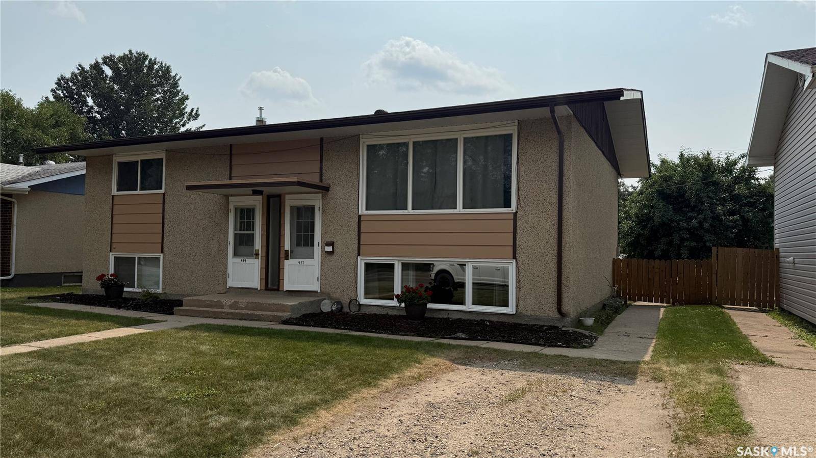 Prince Albert, SK S6V 1X6,437 28th STREET E